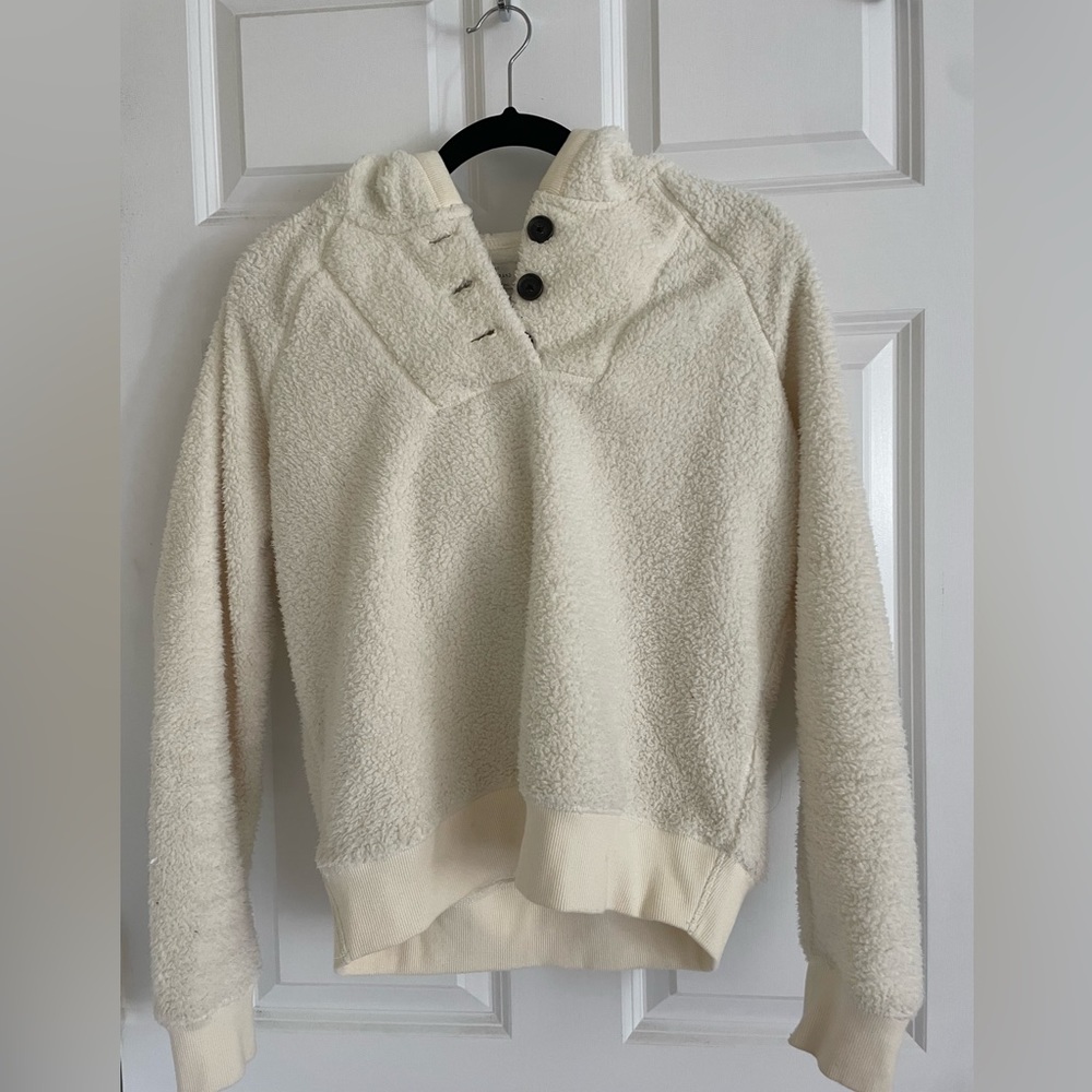 Lucky Brand Fluffy cream fleece